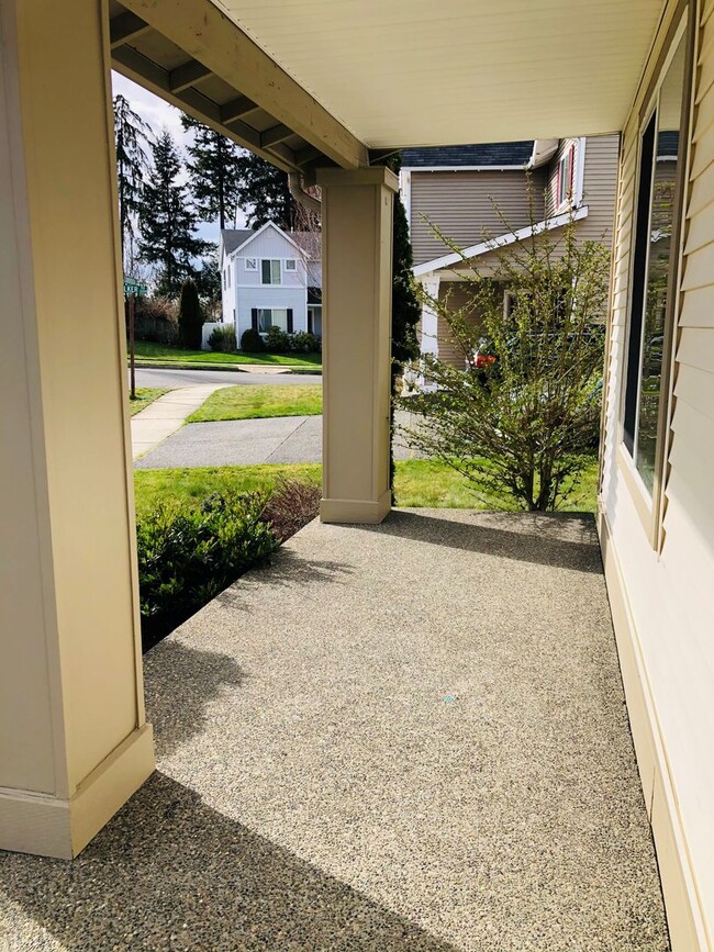 Photo - Lovely DuPont home, 3 beds, 2.5 baths