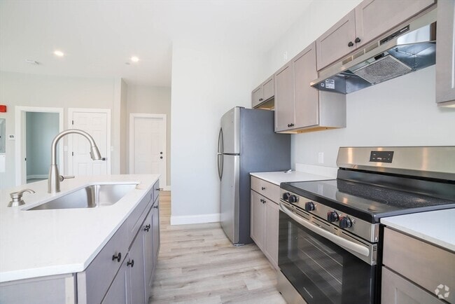 Building Photo - 582 Main St Unit 1 Rental