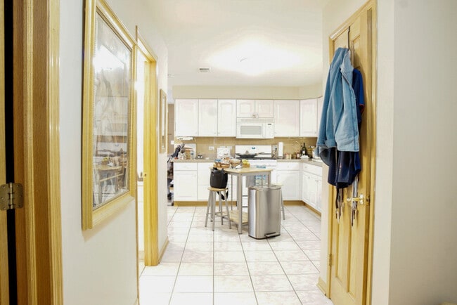 Photo - 4369 N Elston Ave