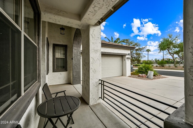 Photo - 18050 W Legend Dr