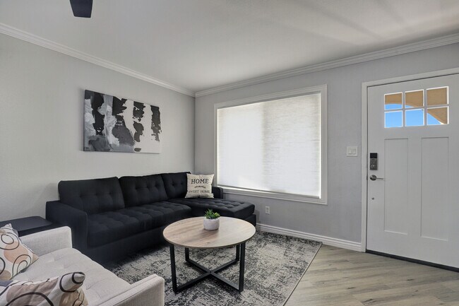 Living Room - 2023 W Posada Cir