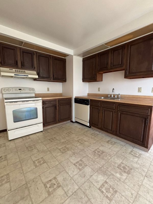 Building Photo - 25 Barton Ct