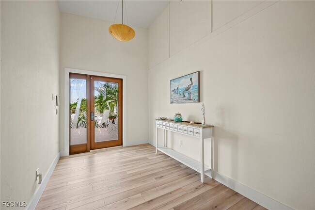 Photo - 10 Clearview Blvd