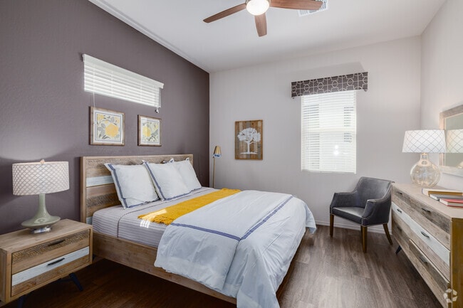 2BR, 2BA - 962SF - Primary Bedroom