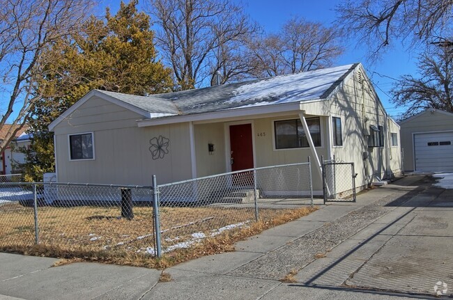 Building Photo - 2 Bedroom 1 Bathroom Fallon Home