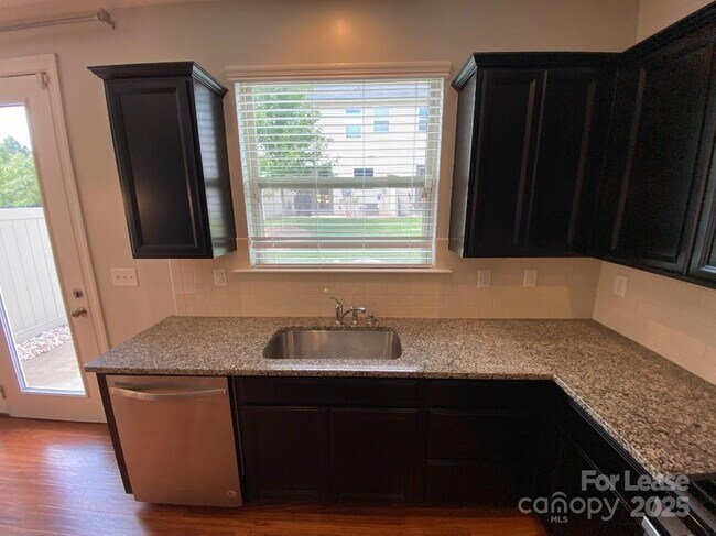 Photo - 5507 Trieg Dr