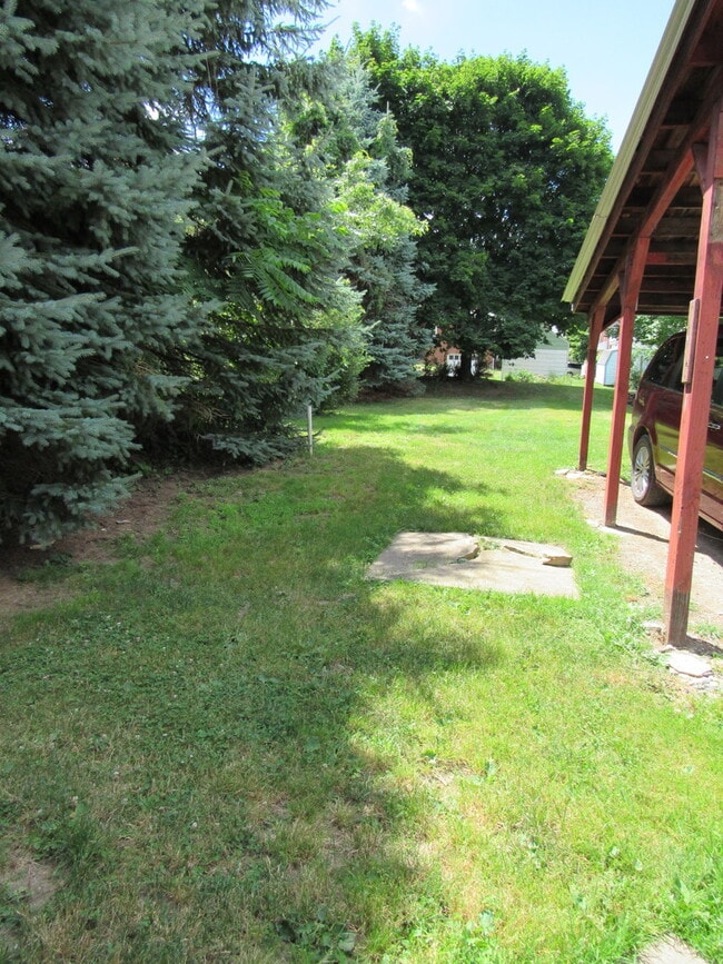 Photo - 2 to 3 bedroom home only $1,100.00 per month plus utilities.