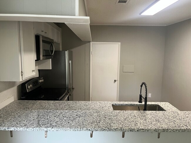 8701 Fowler Ave Unit 3
