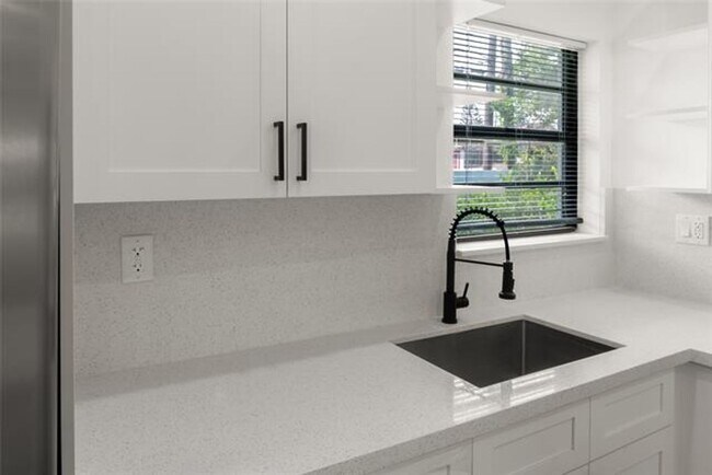 Photo - 2724 SW 34th Ct Unidad 2724 SW 34th Ct  B
