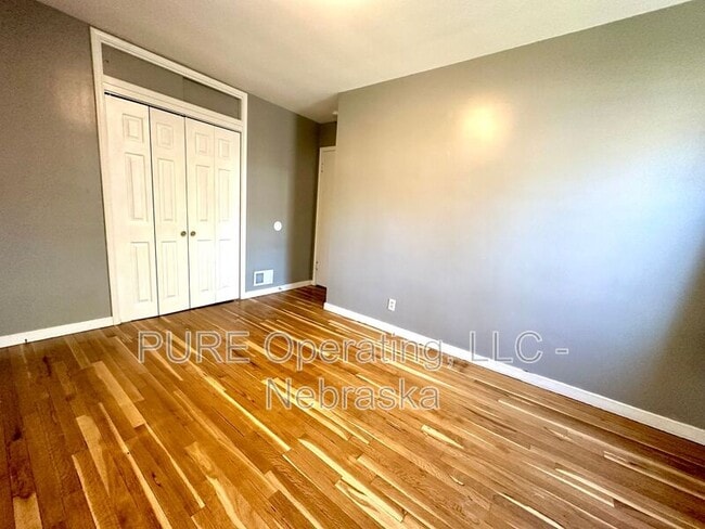 Photo - 5906 Pratt St