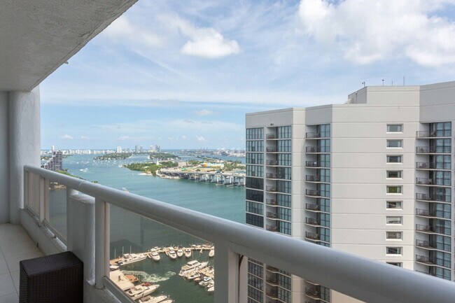 1717 N Bayshore Dr Unit SI ID1054081P