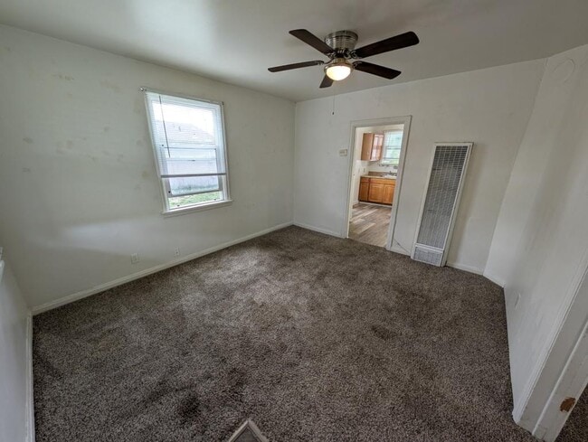 Photo - 521 Jackson St