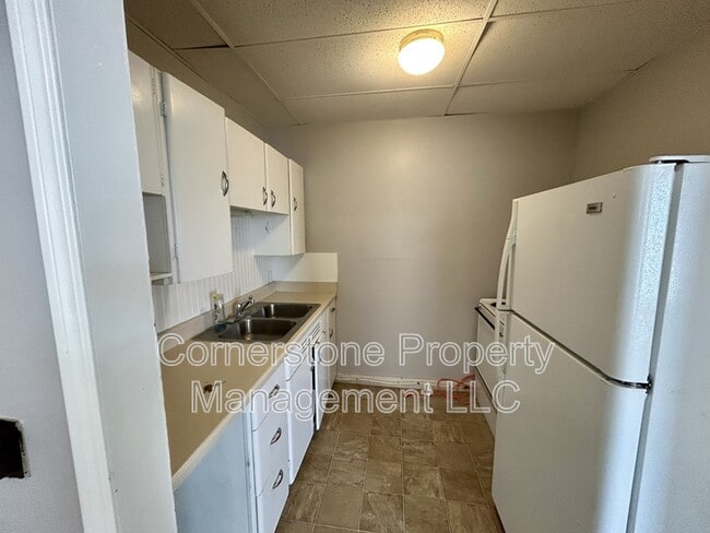 Photo - 617 E 4th St