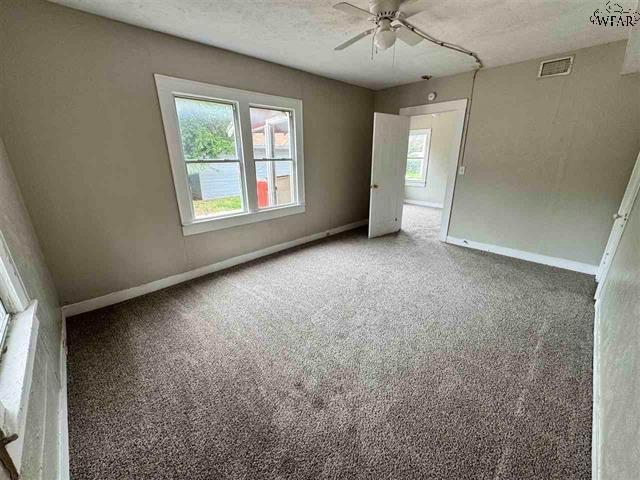 Photo - 3006 Ave K