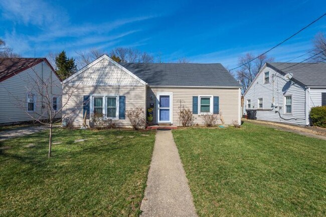 COMING SOON! 4 Bedroom 2 Bath in Seneca Vi... - COMING SOON! 4 Bedroom 2 Bath in Seneca Vi... House