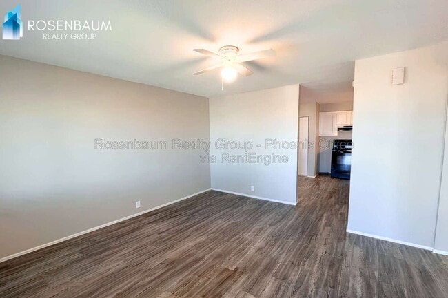 Building Photo - 960 N Jay St Unit D