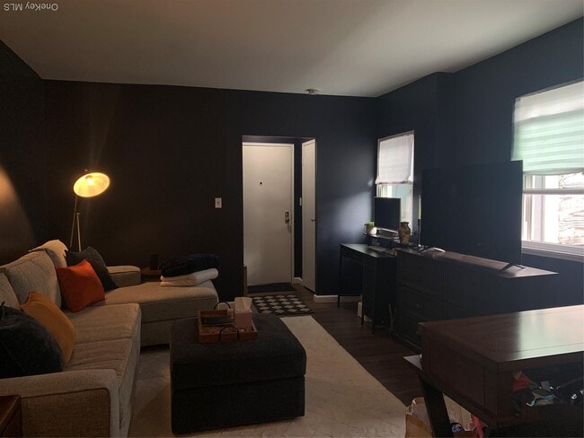 Photo - 21-29 Audrey Ave Unit C