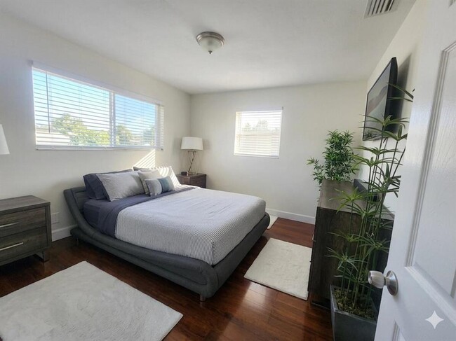 Photo - 3440 SW 20th St