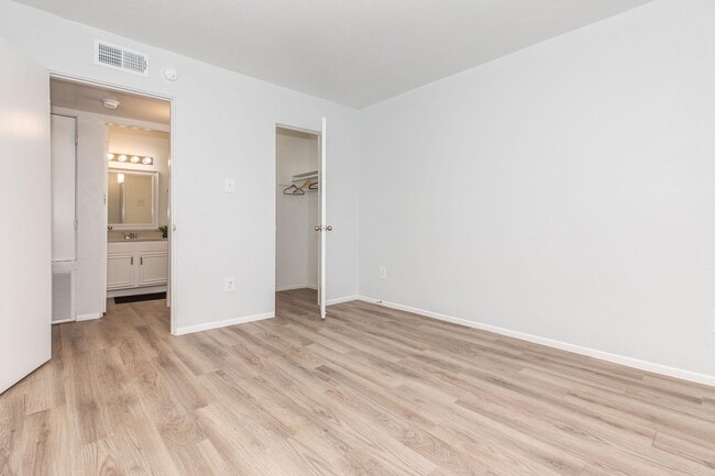 Photo - Arlington Place Apartments