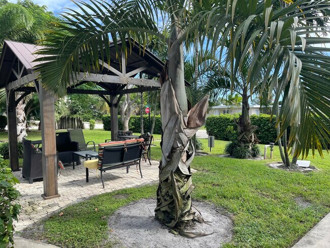 Photo - 221 SE 1st Ave Unit 202