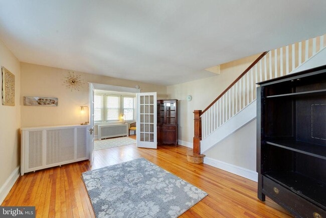 Photo - 207 W 11th Ave
