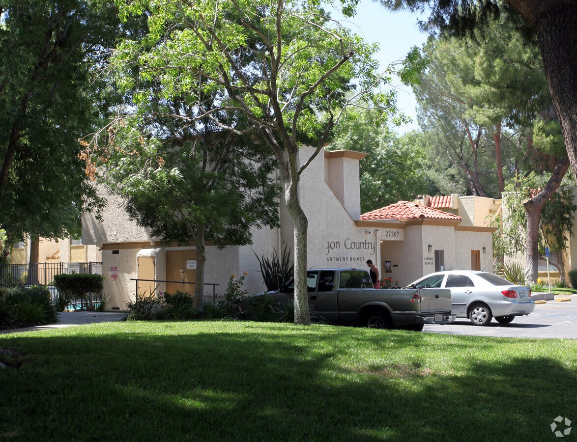 Canyon Country Apartments - Canyon Country Apartments