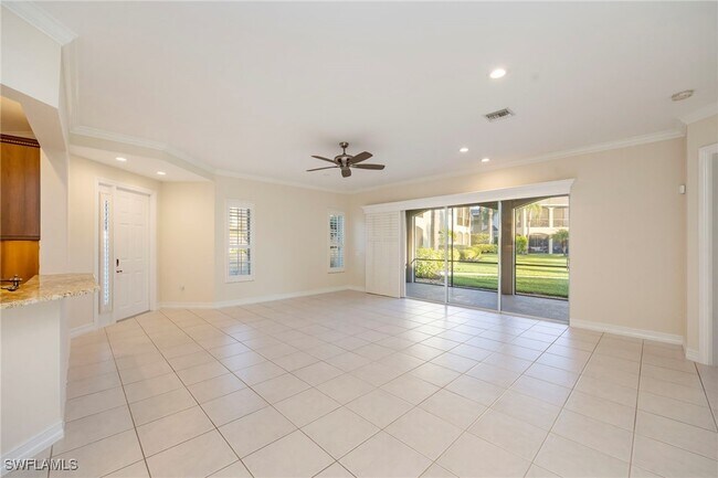5025 Maxwell Cir Unit 2