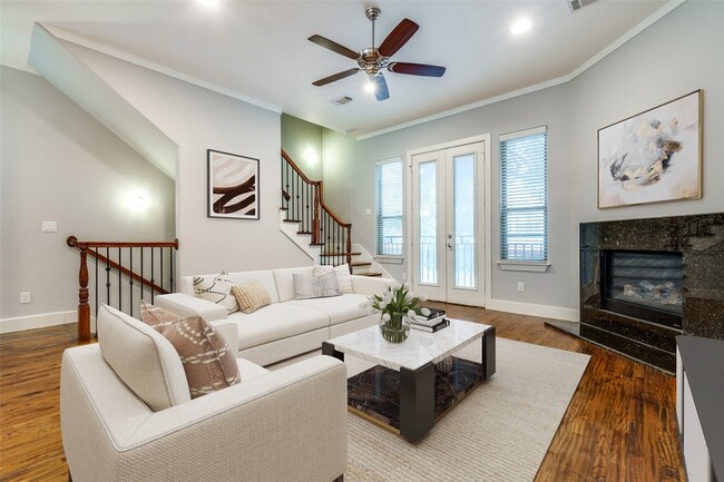 Photo - 4323 Dickason Ave