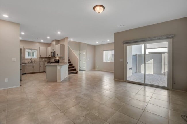 Don't miss this Top Notch 4 Bedroom, Beaut... - Don't miss this Top Notch 4 Bedroom, Beaut... House