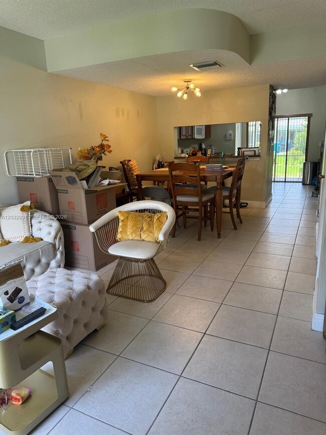 Photo - 16682 Hemingway Dr