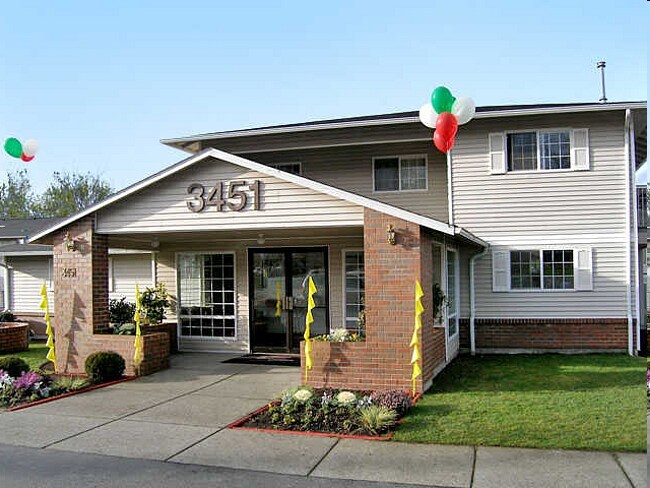 Evergreen Ridge Apartments - Evergreen Ridge Apartments