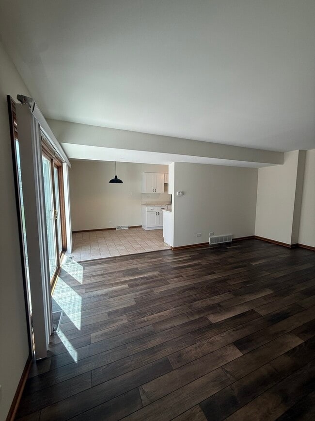 121 Spuhler Dr