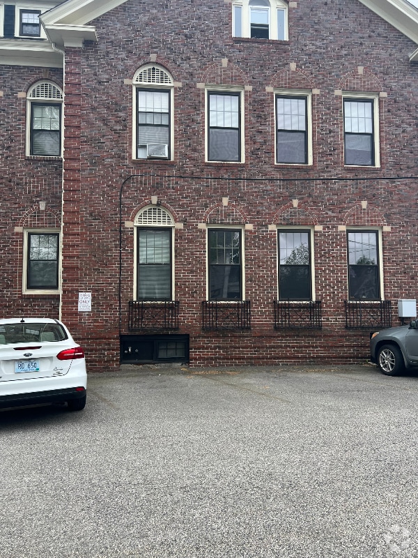 Building Photo - 257 Gano St Unit 8 Rental