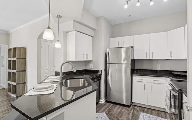 Photo - 2403 N Washington Ave Unit 337