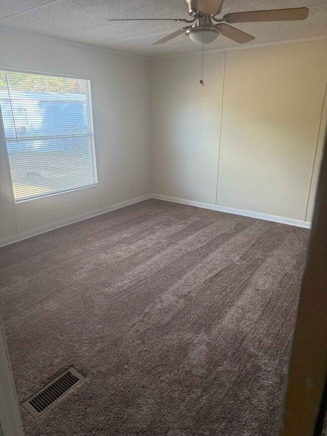 Photo - 2 BDR / 1.5BA