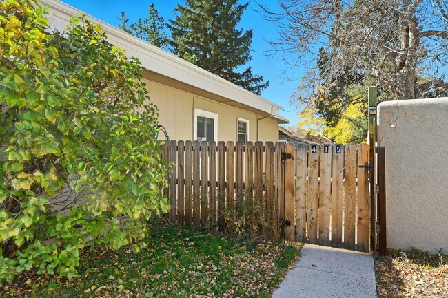 Photo - Downtown Castle Rock at its best!  Just a short 2 block walk to downtown.