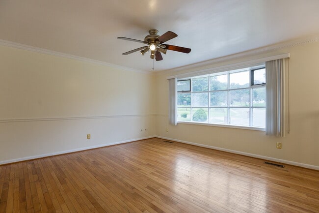 Photo - 2411 Old Gate Ct