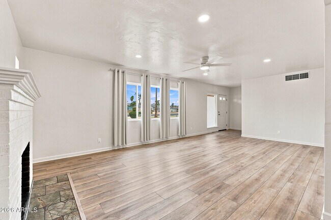 Photo - 411 E Wigwam Blvd