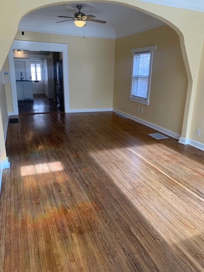 Photo - 212 Teller Ave Unit Upstairs