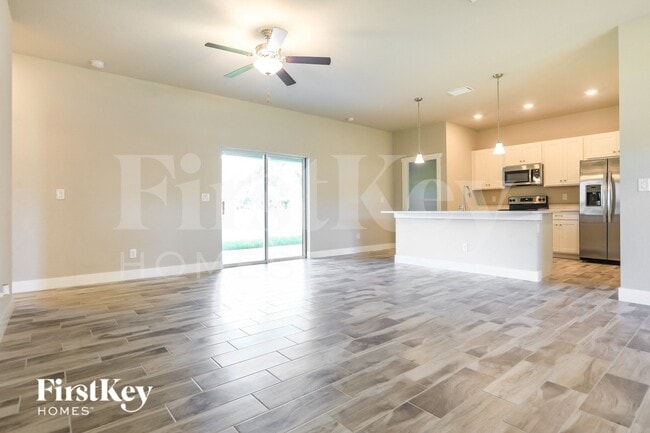 Photo - 5139 Cromey Rd