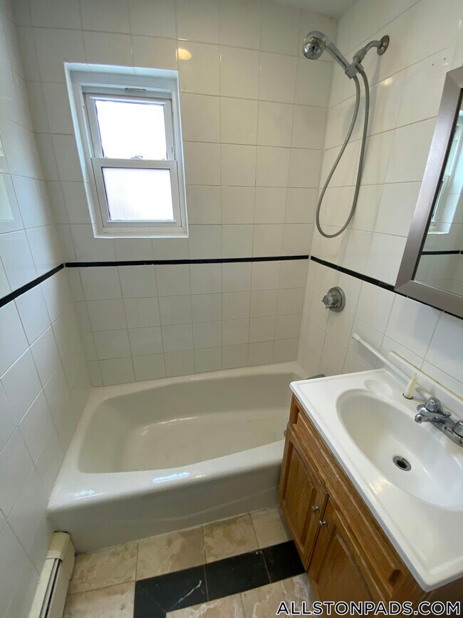 Photo - 25 Everett St Unidad 2