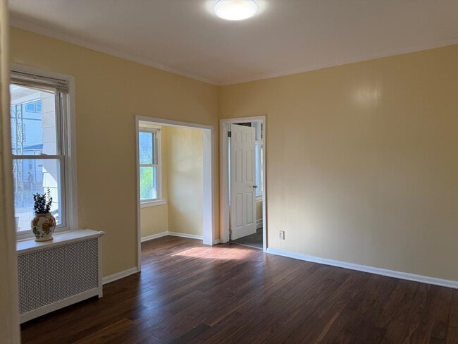 Photo - 263-265-265 E 31st St