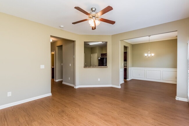 Photo - 474 Highland Falls Dr