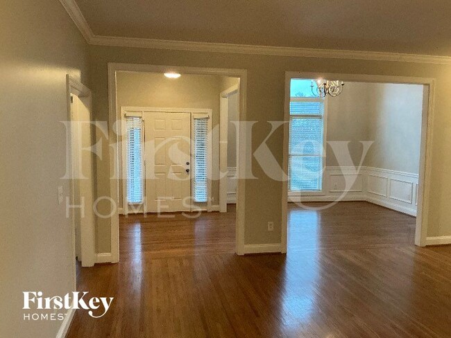 Photo - 6209 Shades Pointe Ln