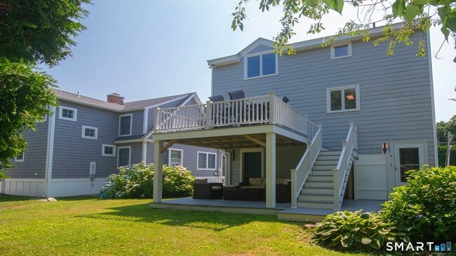 Photo - 12 Middlefield St