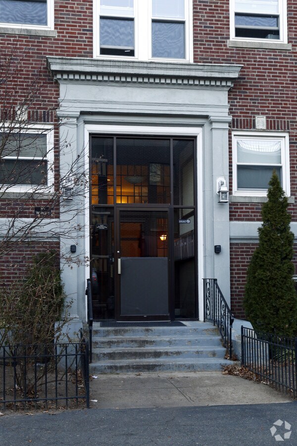 Photo - Salem Street Apartments