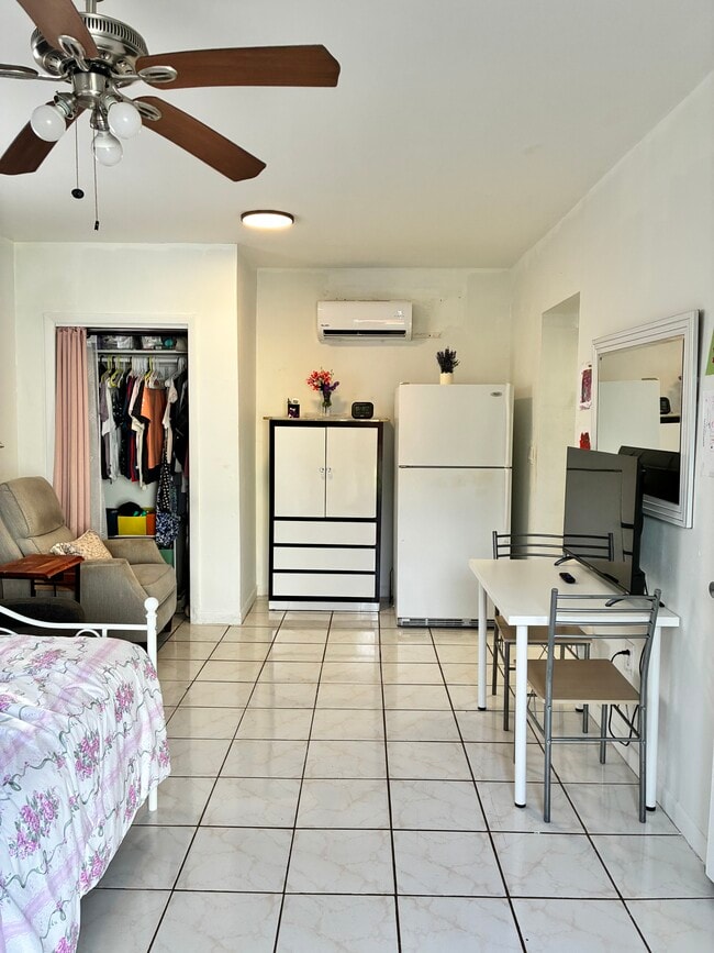 Photo - 6334 SW 35th St