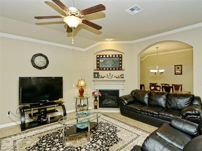 Photo - 1707 Oakland Dr