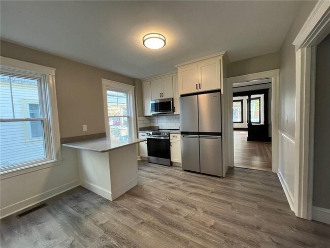 Photo - 65 Burton St