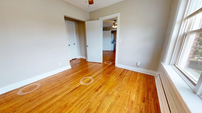 Photo - The Nelle - 3734 -3736 WarwickBlvd